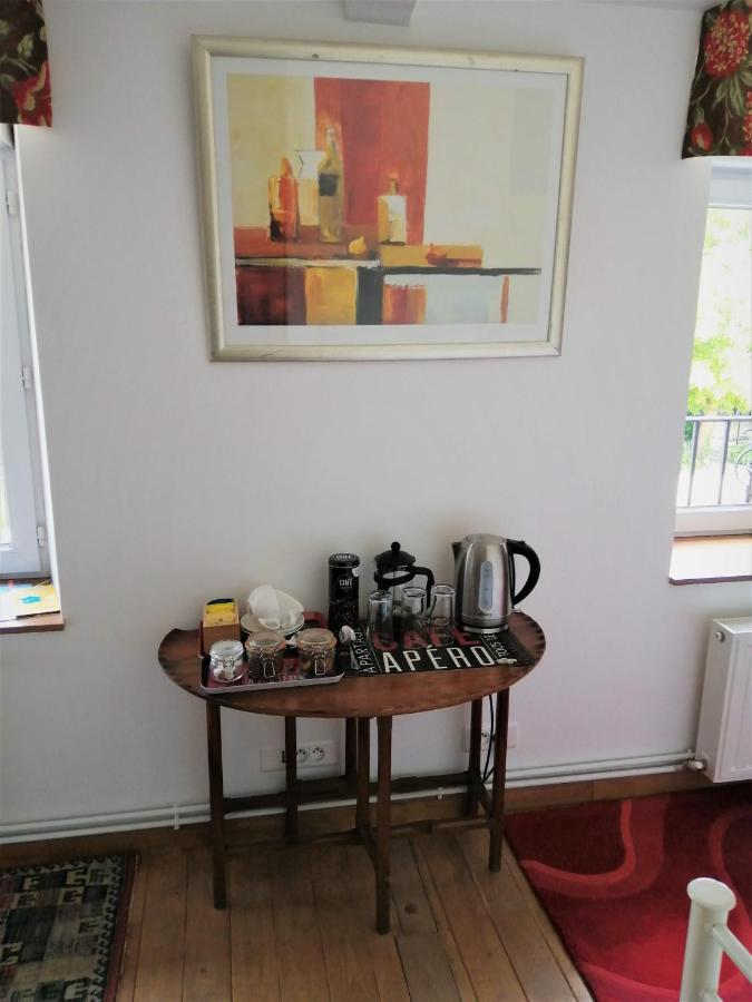 Le Grand Chemin De La Vie Bed & Breakfast Montcaret Exterior photo