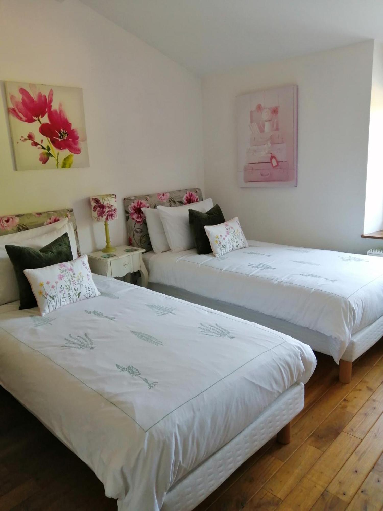 Le Grand Chemin De La Vie Bed & Breakfast Montcaret Exterior photo